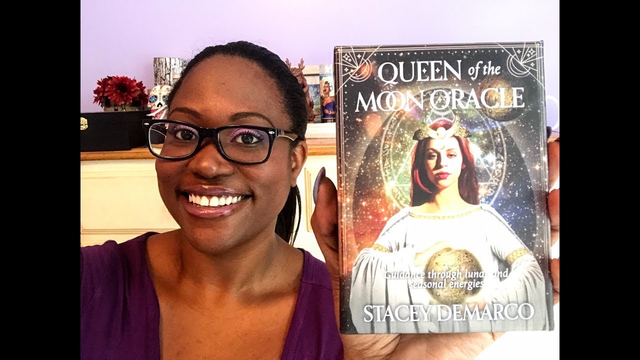 Queen of the Moon Oracle | Unboxing + First Impressions | Deck Reviews