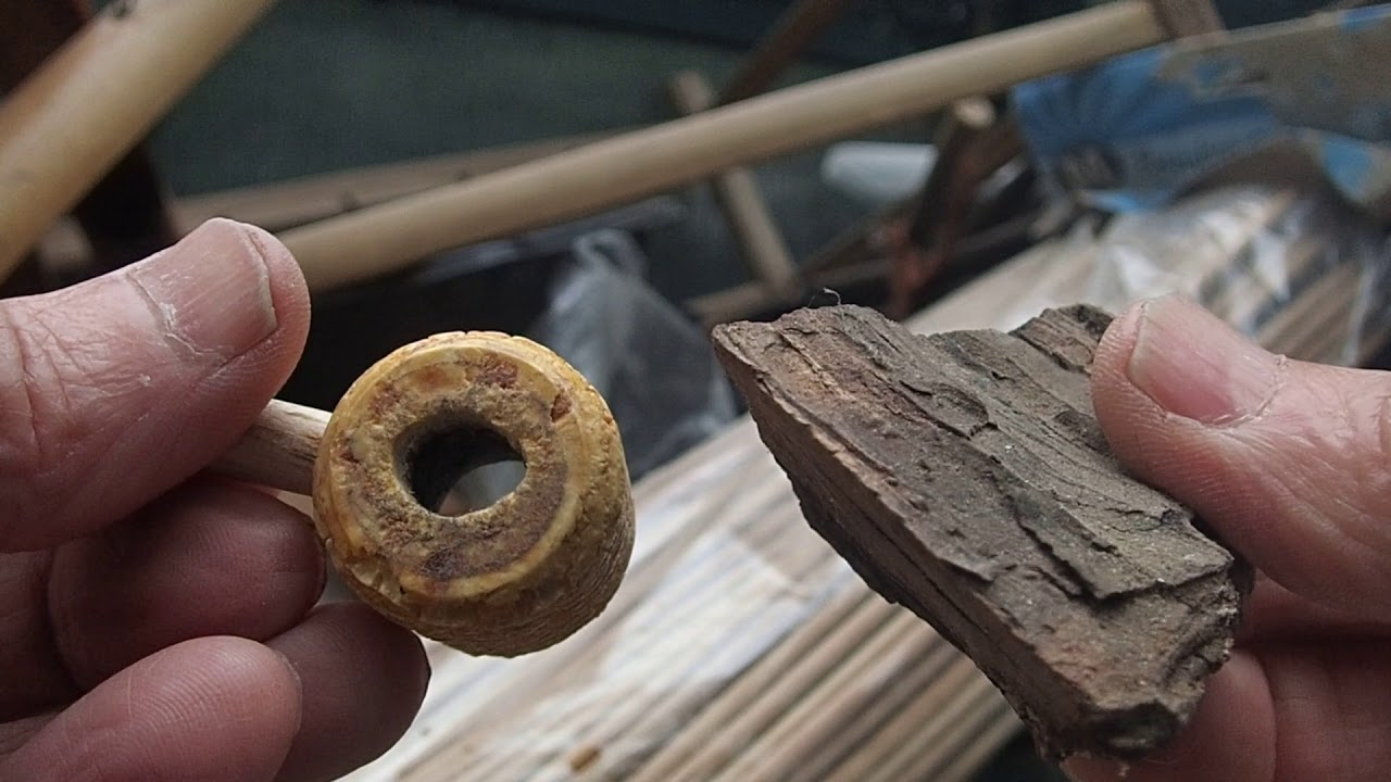 Corncob bowl repair with bog oak
