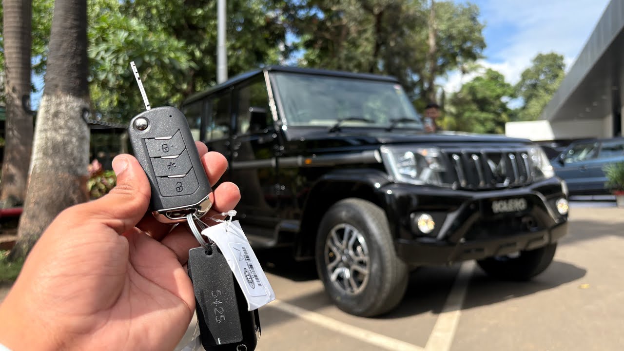 Абсолютно новый Mahindra Bolero B8 Stealth Black Drive 2025 года + обзор: новые интерьеры, обновл...