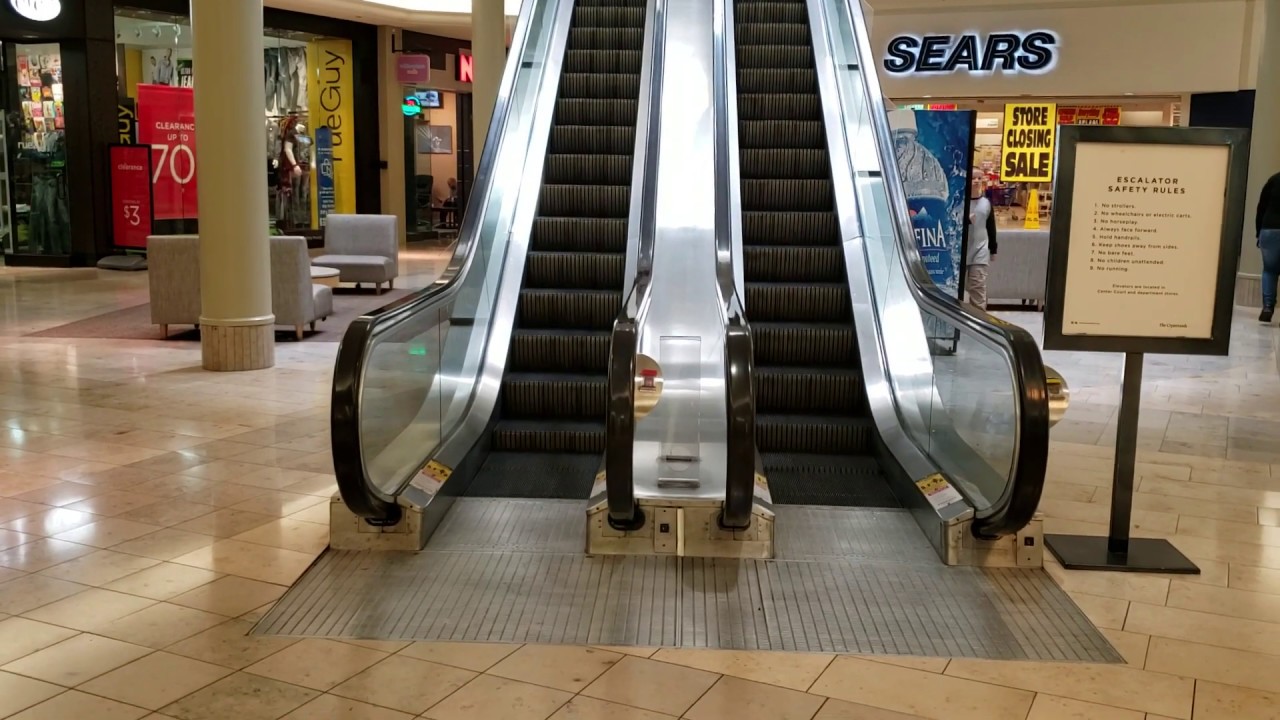Vintage Montgomery Escalators (Sears wing) @ The Crossroads - Portage, MI