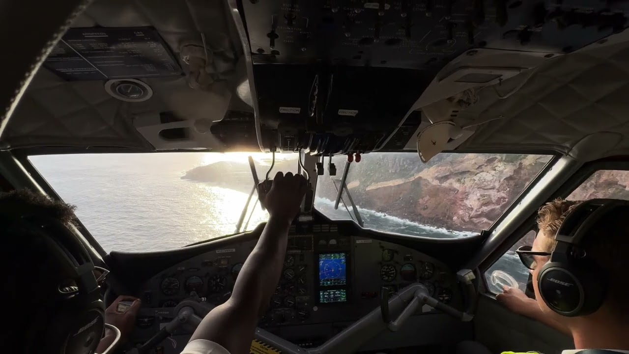 World's shortest runway! From the cockpit - Landing Twin Otter WinAir STOL at Saba #aviation