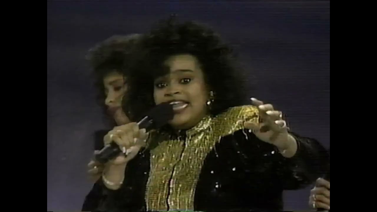 3rd Annual Soul Train Awards 1989 - BeBe & CeCe Winans and The Winans Perform Lean on Me