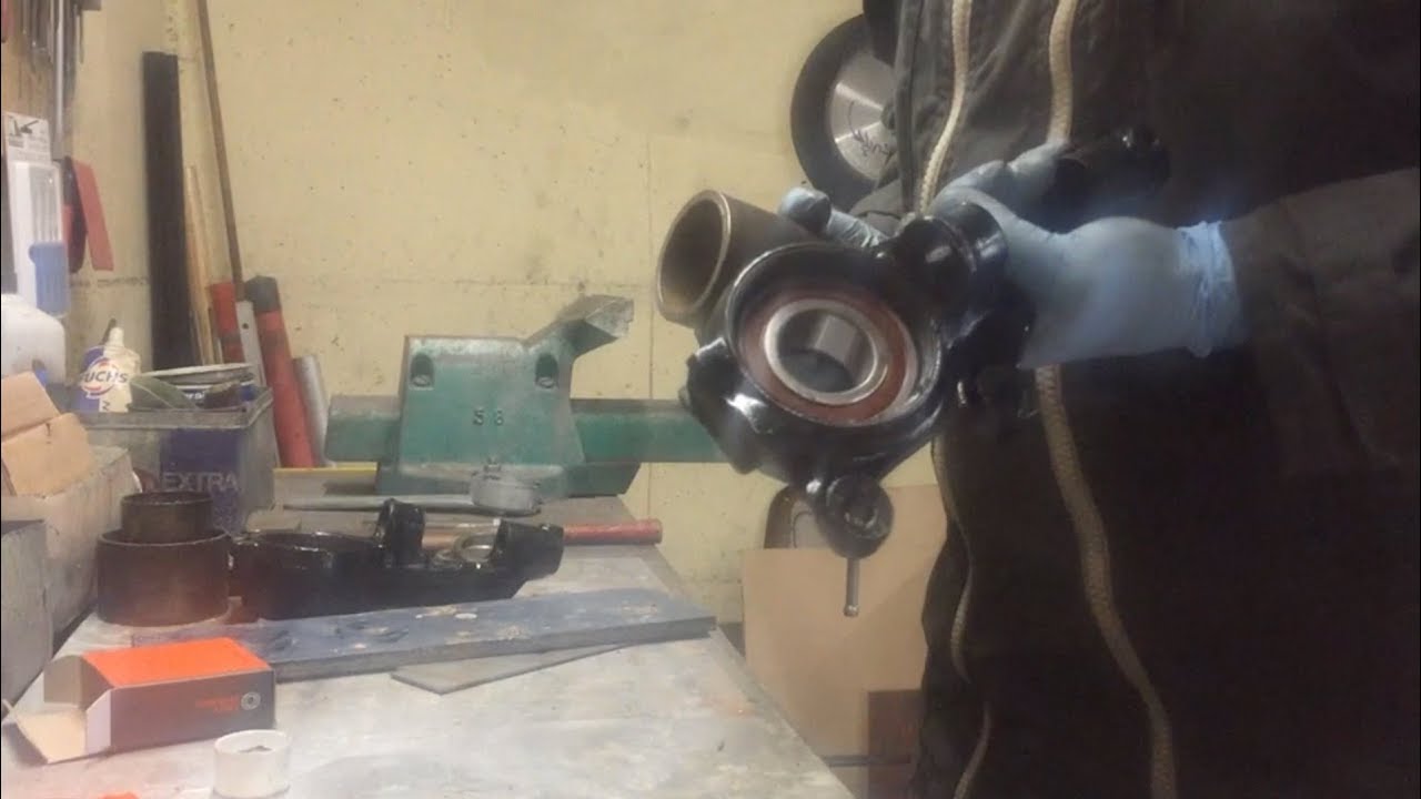 2CV montage roulements AV