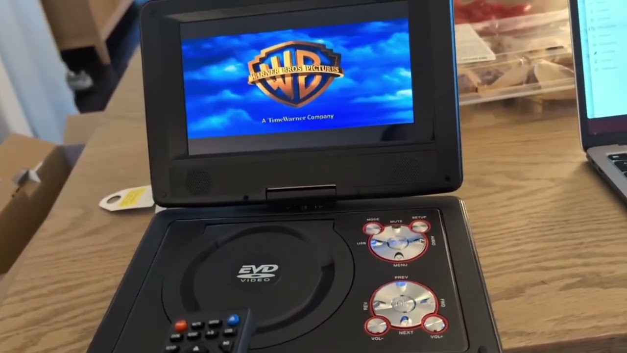 Portable DVD Player with 9 5' Swivel Screen, 5 Hours Rechargeable Battery,Car DVD Player for Kids