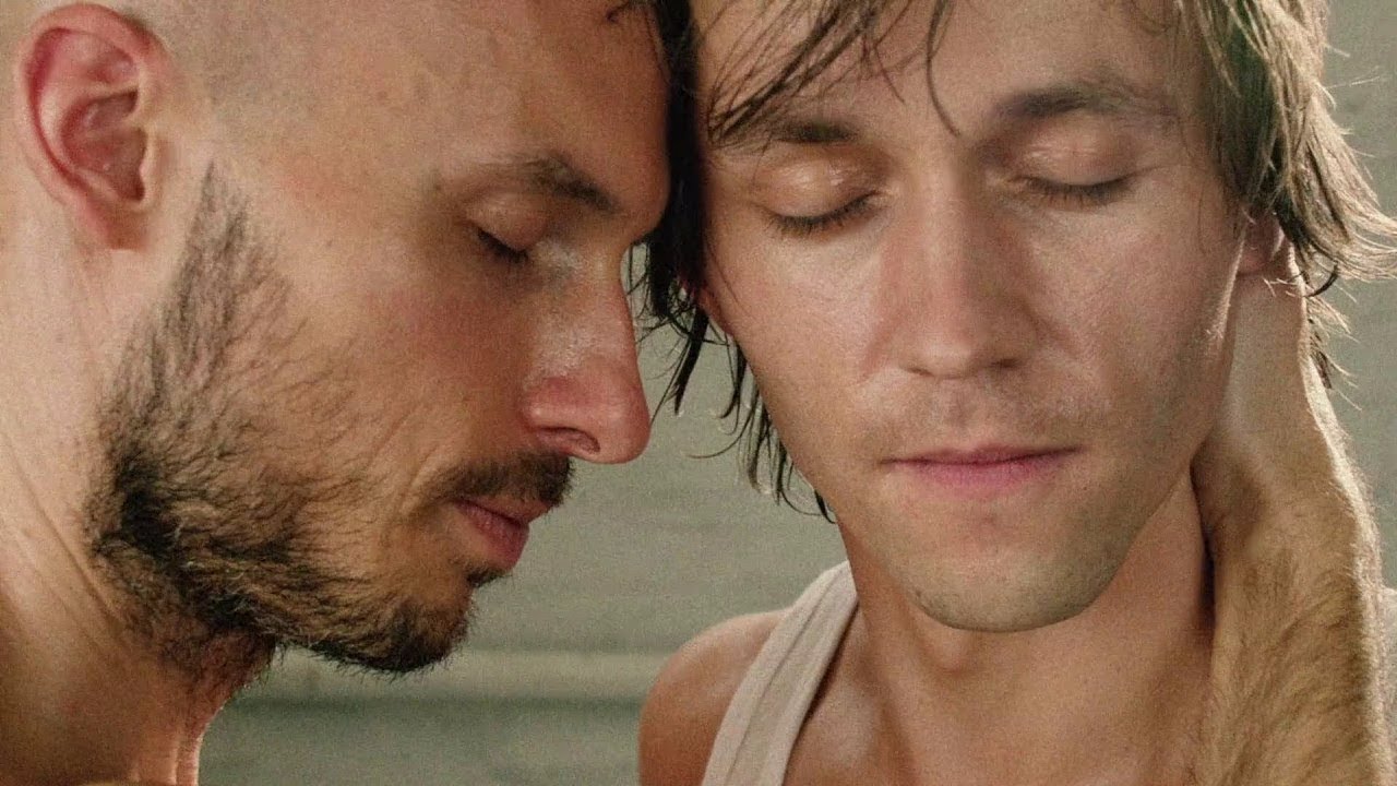 Sondre Lerche - SERENADING IN THE TRENCHES (Official Music Video)