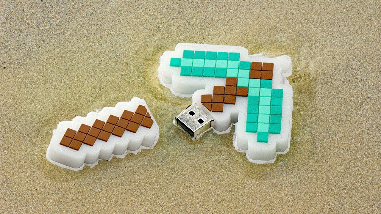 Я нашел еще больше USB-накопителей Minecraft