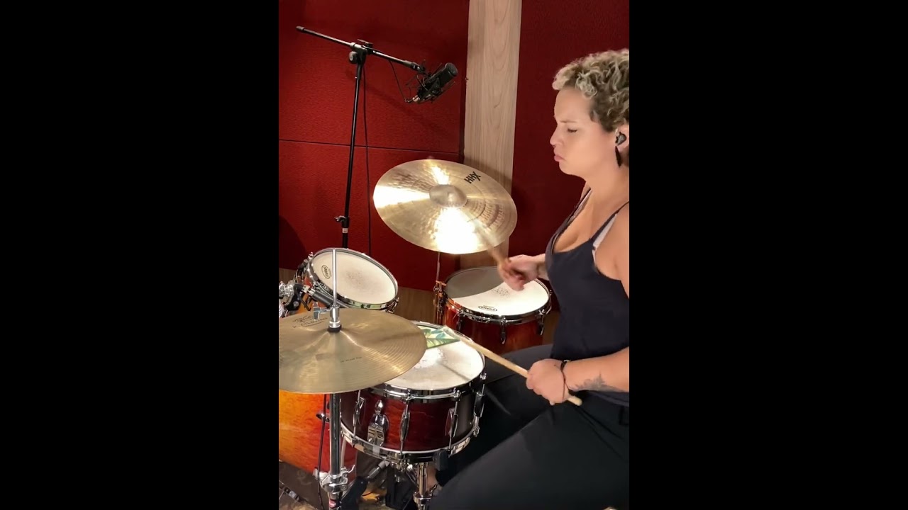 Paradiddle groove (pocketful of soul - tower of power)