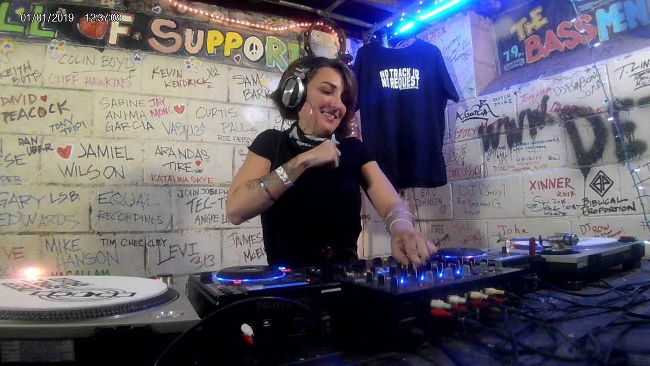 THE BASEMENT - DJ Set - Dj MISSYDI - Underground Detroit 🎵 Disabled DJ