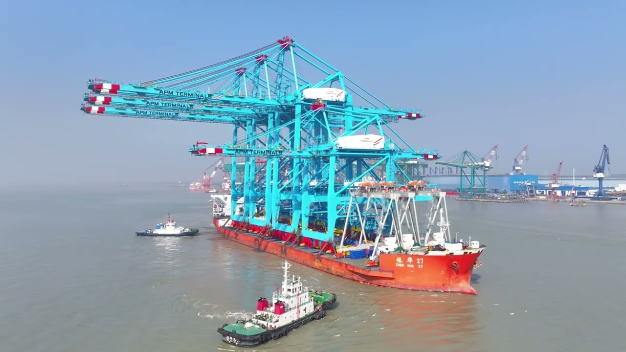 Watch the video and join us on this journey from Shanghai to Maasvlakte II.