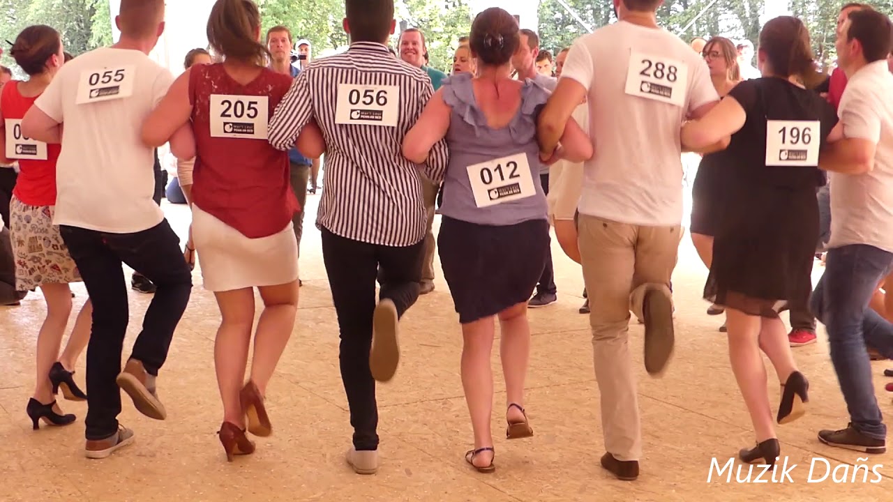 MENEZ MEUR : FINALE Calanhel 2018 (danse bretonne et chant avec Fustec/Le Corre)