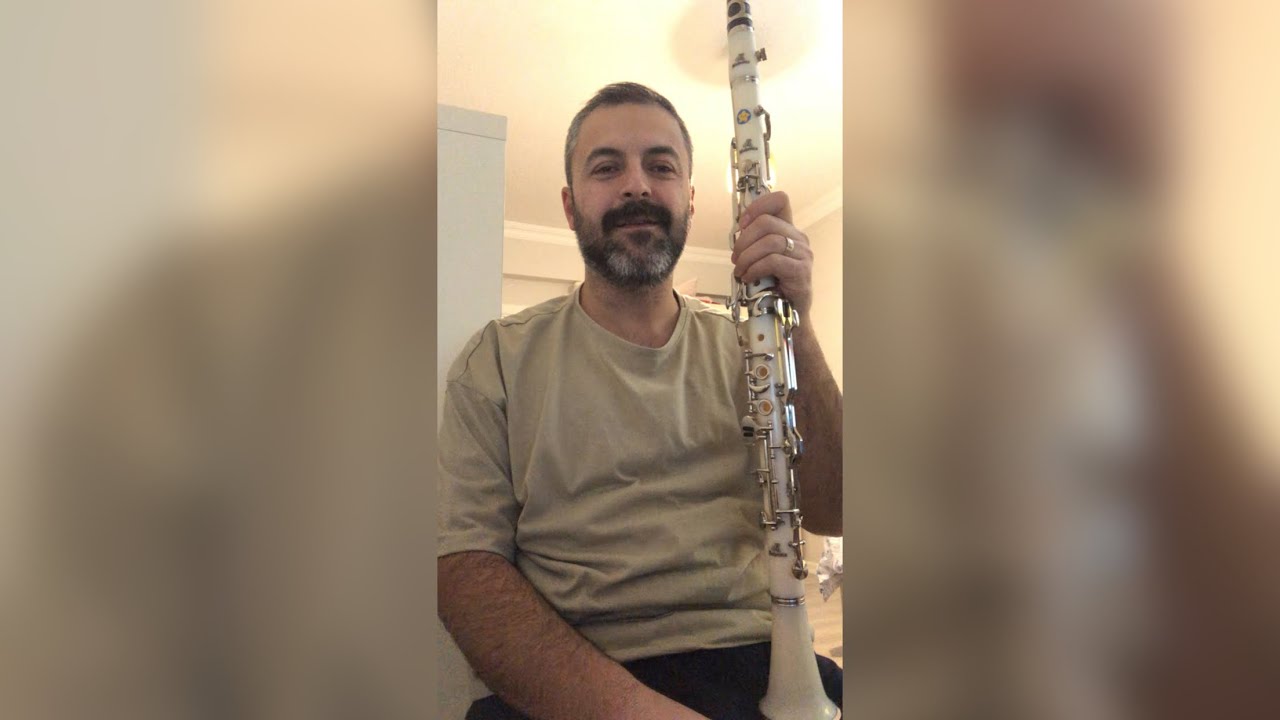 “Dayanamam ben bu son gidişine” “Alışamadım” sol klarnet yakın çekim detaylı anlatım