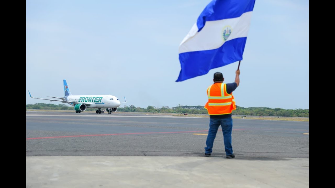 Vuelo inaugural de Frontier Airlines a San Salvador desde Miami