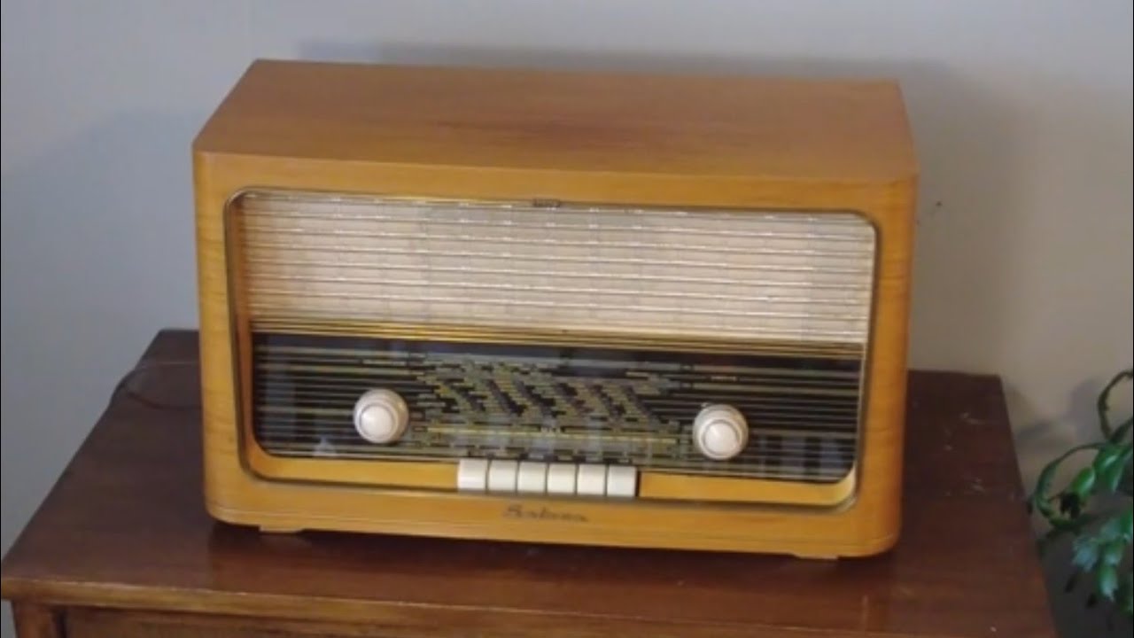 Salora Sevilla 60 Putkiradio.