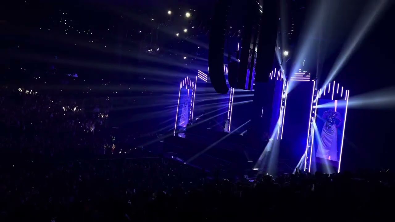 NICKI MINAJ | I'm the Best [Live at Oakland Pink Friday 2 World Tour 2024]