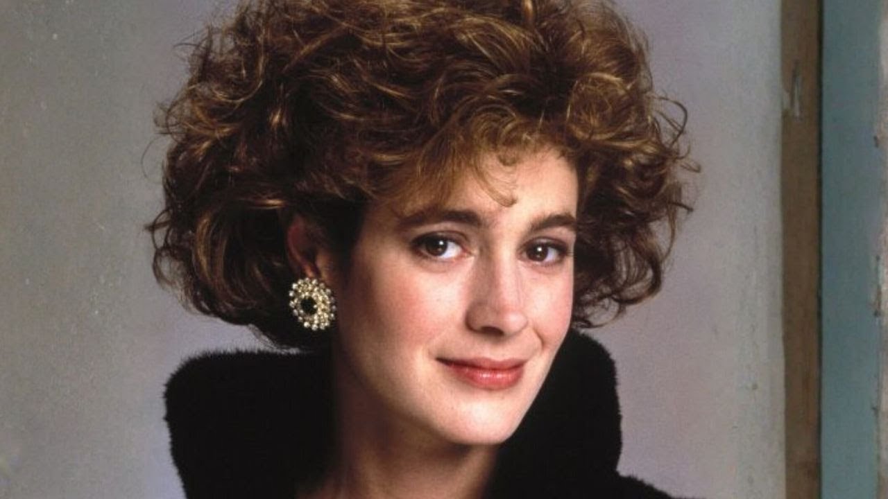 The Rise and Fall of Sean Young Was Far Darker Than We Realized