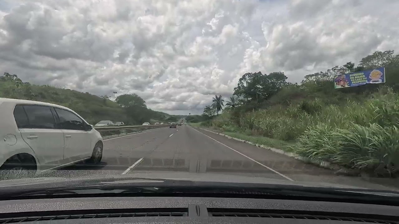 MOVIMENTO DA BR 324 SENTIDO SALVADOR APÓS CARNAVAL RETORNO PARA CASA.VIAGEM NO NORDESTE DO BRASIL 