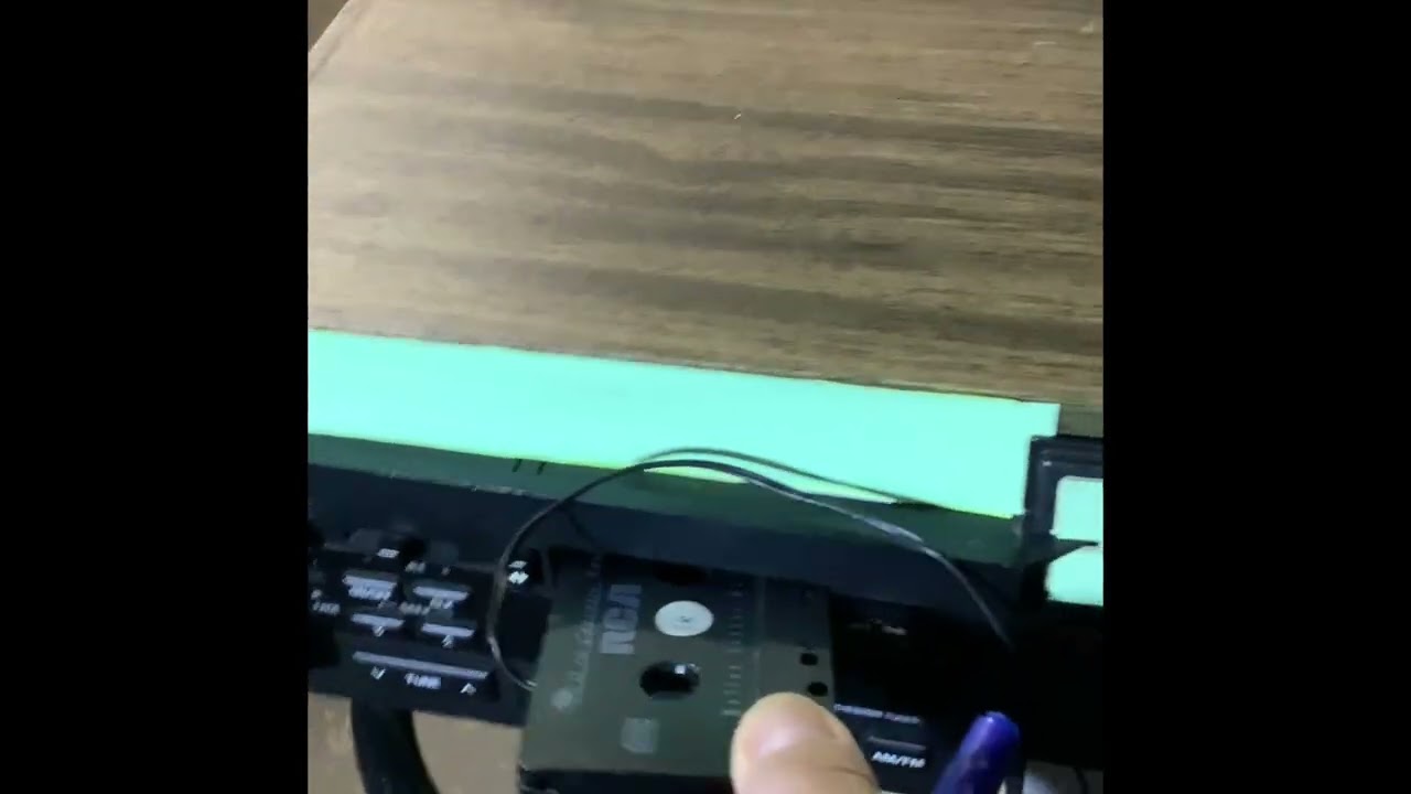 Real playing clip of the speech stand with loudspeaker for FM radio and microphone 
