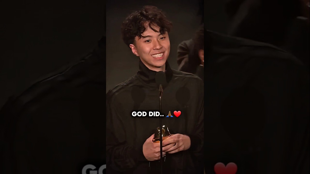 Ray Wins Best irl Streamer of the Year🏆 #ray #streamerawards #streamer