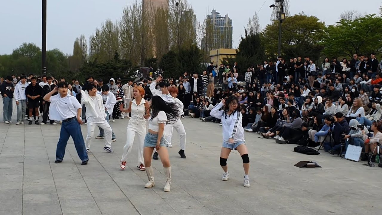 [STREET ARTIST] HAF. INTERACTIVE YEOEUIDO BUSKING. 240410.