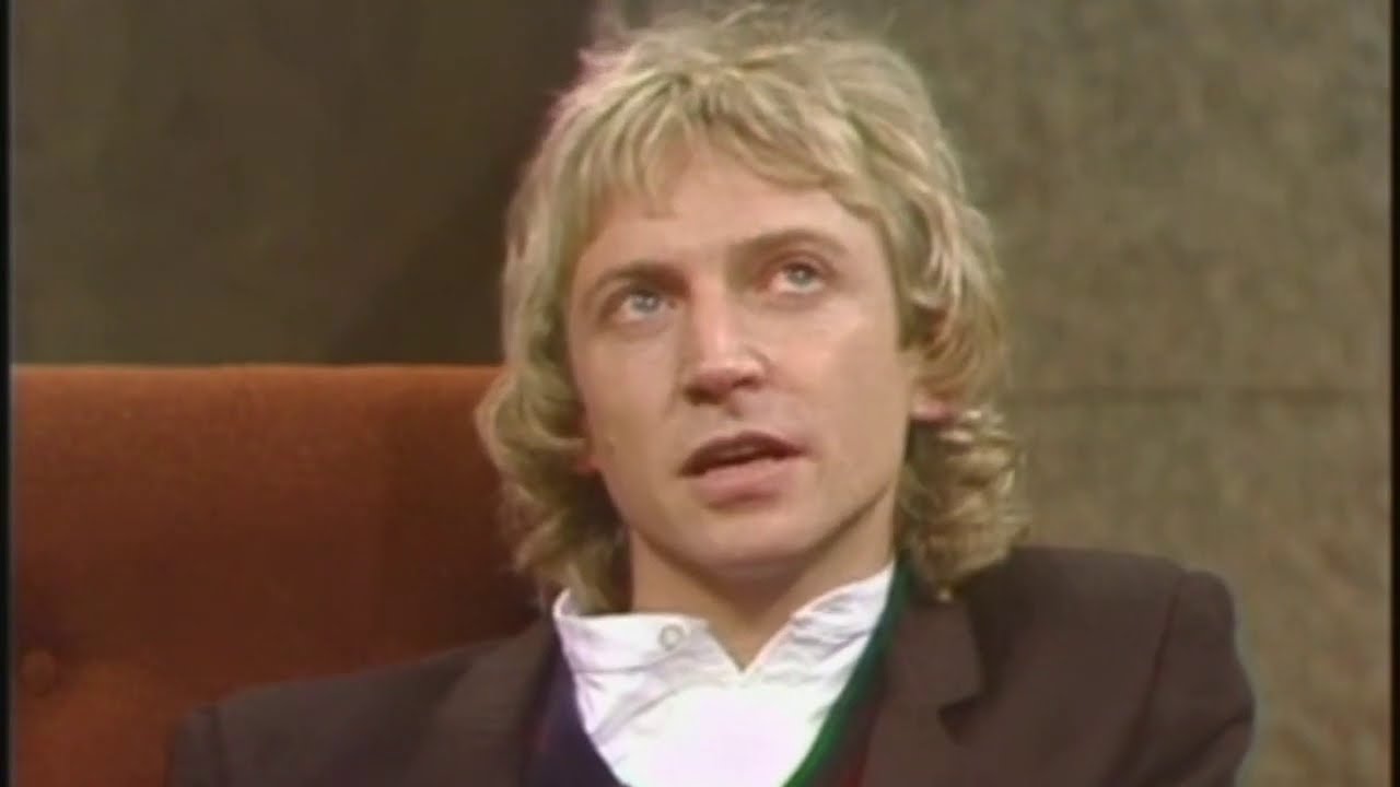 Andy Summers Interview (The Late Late Show 1981)