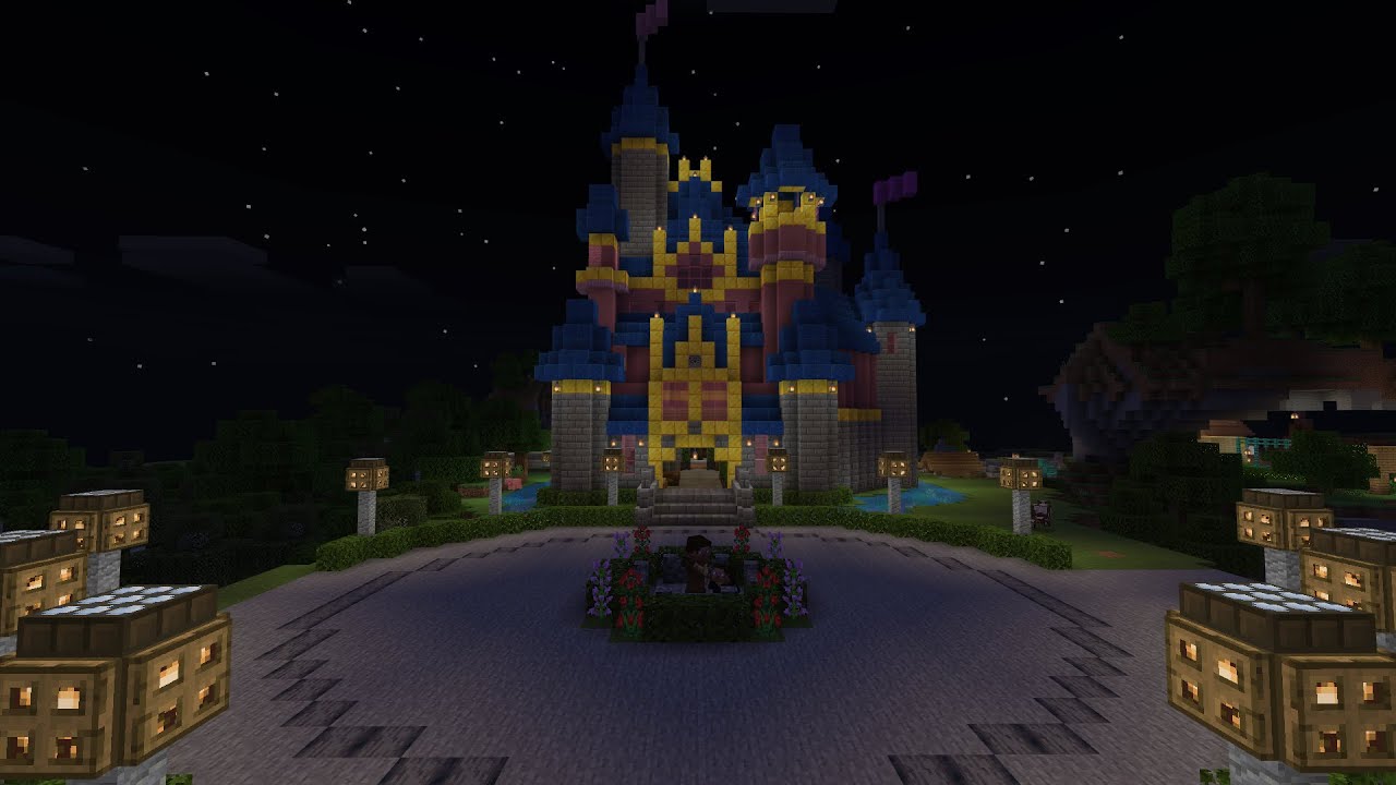 I built Disney World Magic Kingdom in Minecraft!