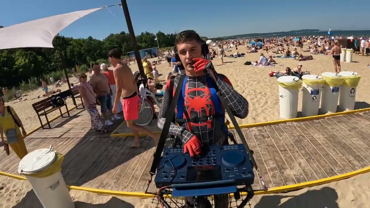 Spacer na plażę w Gdańsk Jelitkowo - Dj Spider