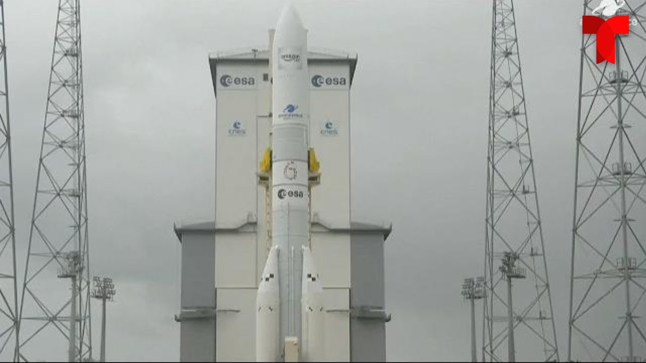 Arianespace rocket launches first batch of 32 satellites for Amazon Leo | Telemundo English