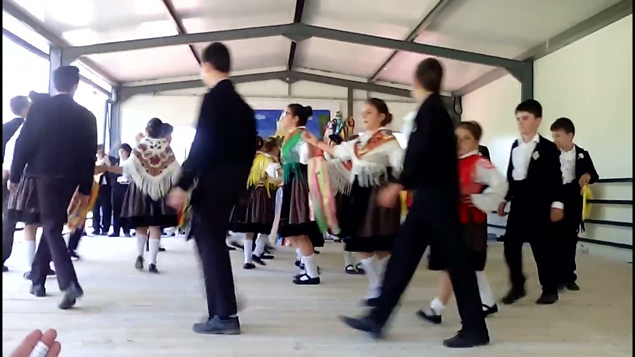 Rancho Infantil da Praça - Lírios a Sorrir