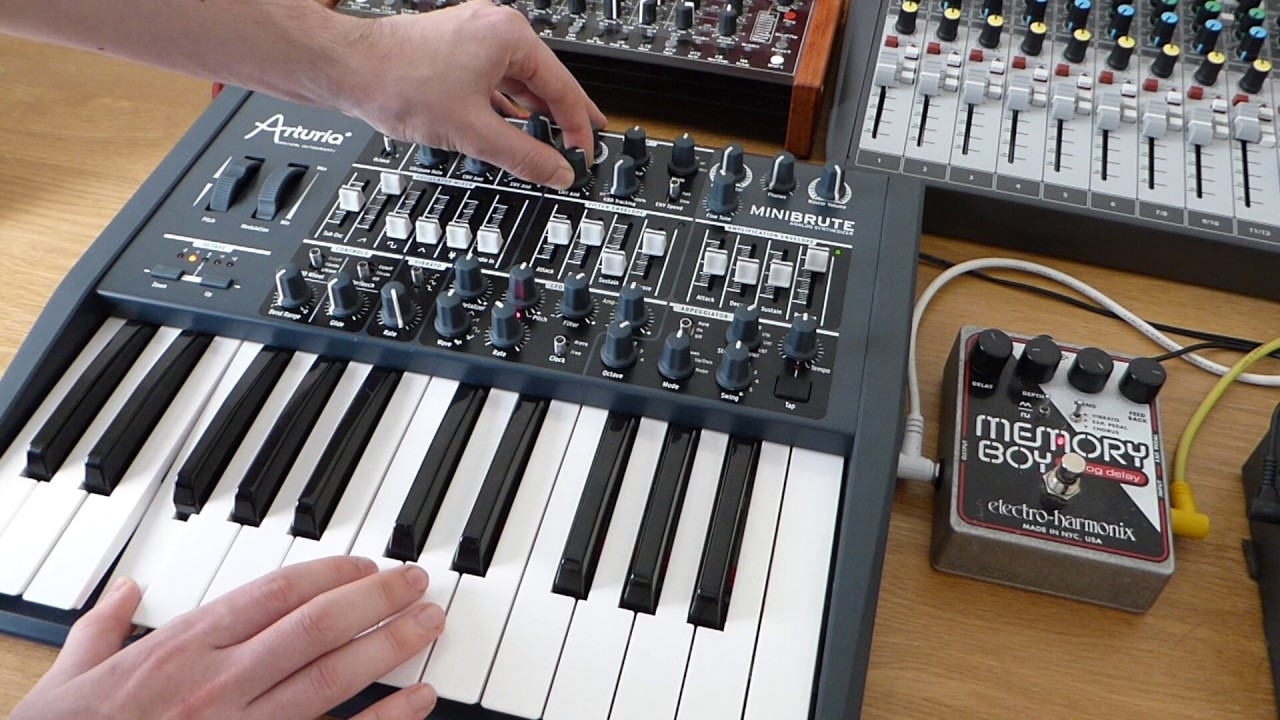 Arturia Minibrute & EHX Memory Boy