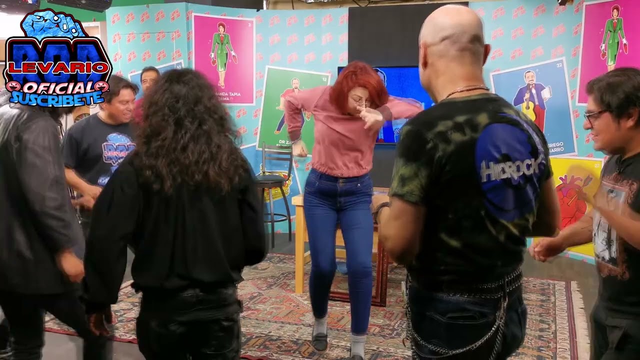 Capital Por Cual Con Fernanda Tapia Y Rod Levario en un detras de camaras