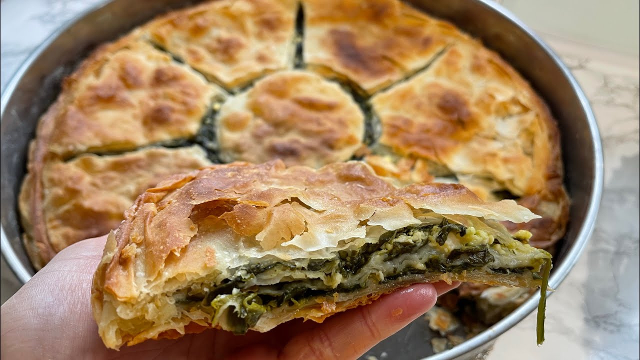 Byrek me spinaq në mënyrën më të thjeshtë! Recetë e shijshme që nuk dështon kurrë.🥰