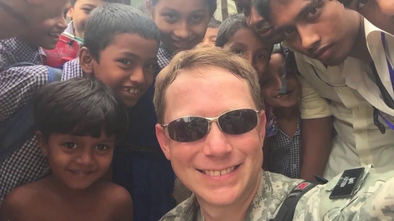 American Majors Make Connections in Bangladesh
