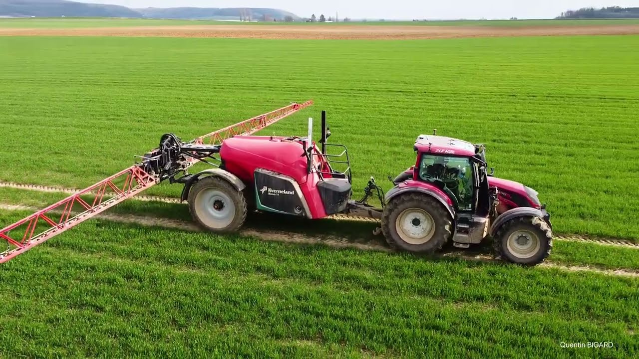 Apport d&rsquo;azote sur bl&eacute; 2026 - @valtra  N134 et @kvernelandgrp Ixtrack T4