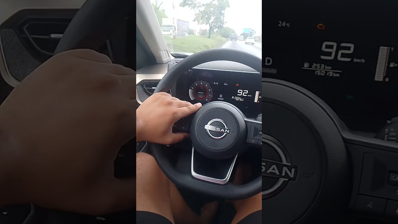 Nissan kicks na av Brasil, acompanhando a Palio da nasa.