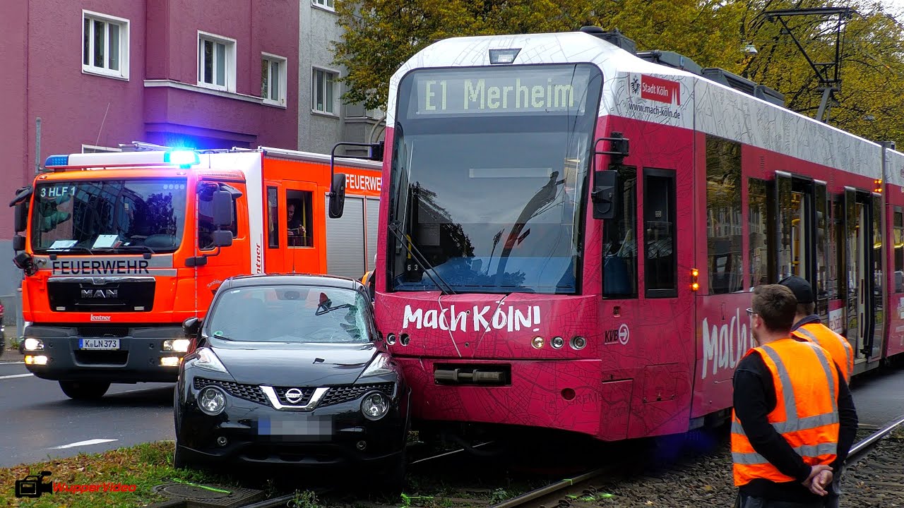 Kollision zwischen Straßenbahn und PKW in Köln-Lindenthal | 20.10.2021