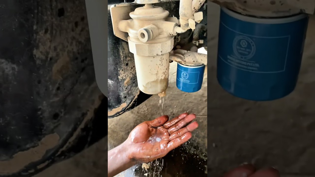 Water Removing from Diesel Truck water Separator Filter! #waterseperator #fuelfilter #rxmechanic