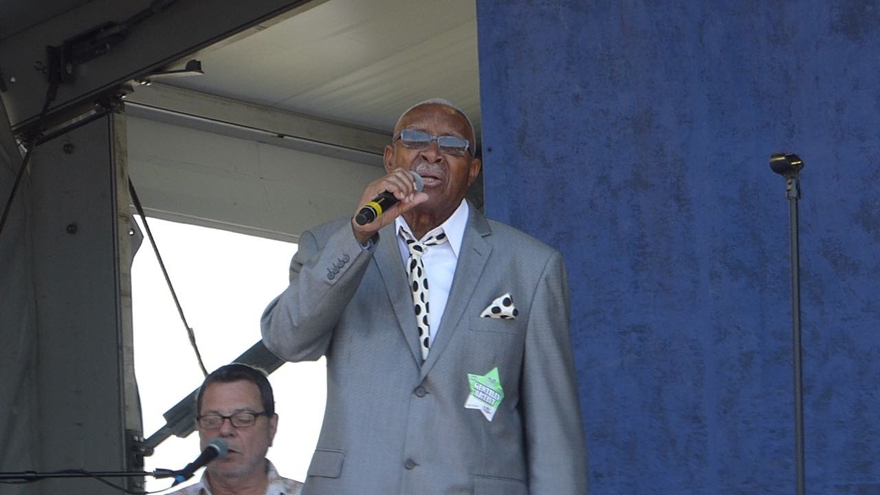 Robert Parker - Barefootin It - 2017 New Orleans Jazz and Heritage Festival