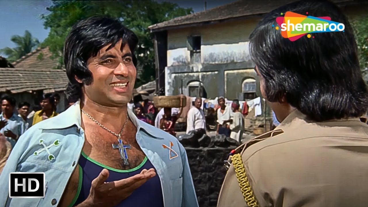 बड़ा बड़ा पेपर में अपना छोटा छोटा फोटो छपता है - Amar Akbar Anthony - Amitabh Bachchan - HD