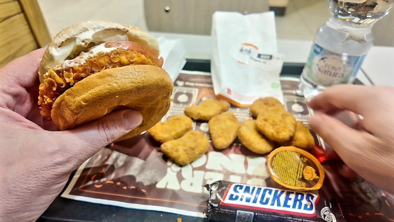 BURGER KING POV  🥠 CRISPY CHICKEN  NUGGETS SAUCE SALSA PARRILLA POLLO RESTAURANT SNICKERS CHOCOLATE