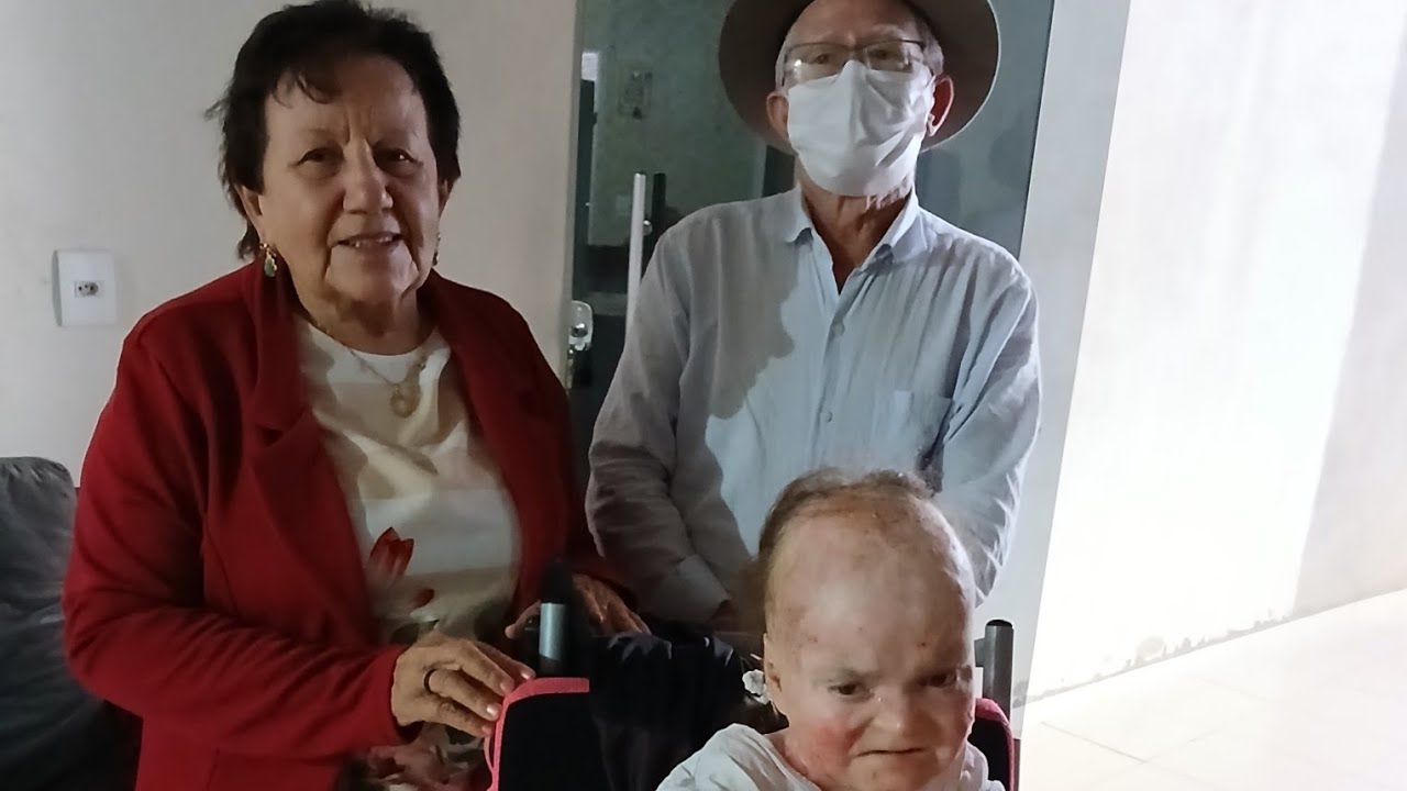 FUI VER MEUS PAIS MAS TIVE QUE VOLTA CORRENDO +SURPRESA  MARAVILHOSA 