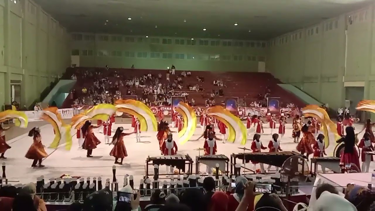 Lomba Drumband Kejurkab Nganjuk tahun 2025 dari MAN 2 Nganjuk 