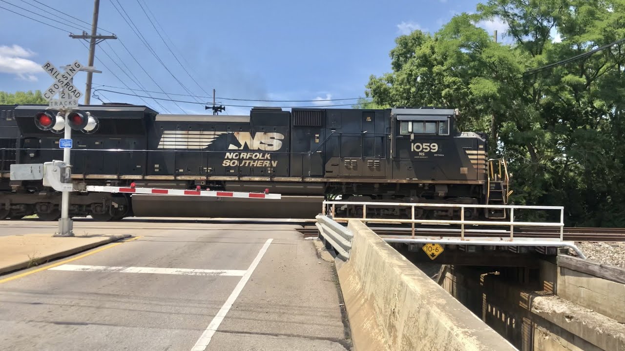 Weird Railroad Crossing With Bypass & Train With DPU Working Hard!  Norfolk Southern & CSX Trains