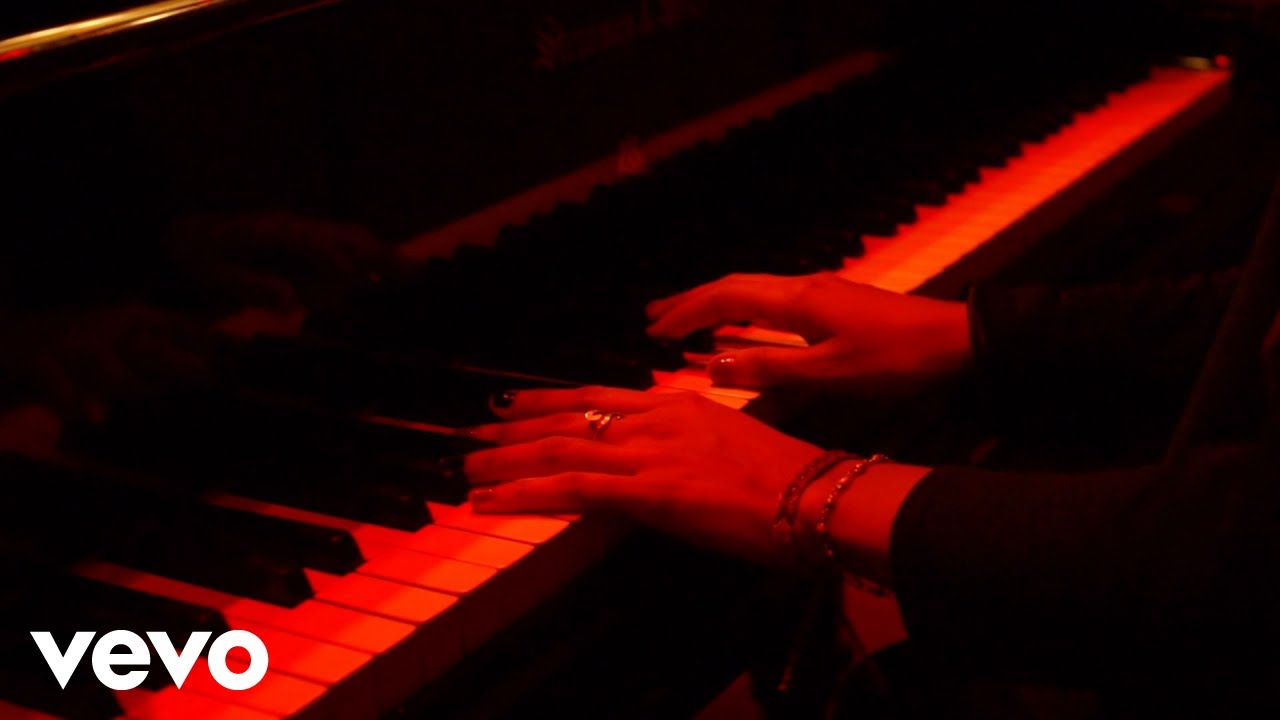 Noche de Ronda ft. Caballeros del Plan G & Orquesta Filarmónica DIME
