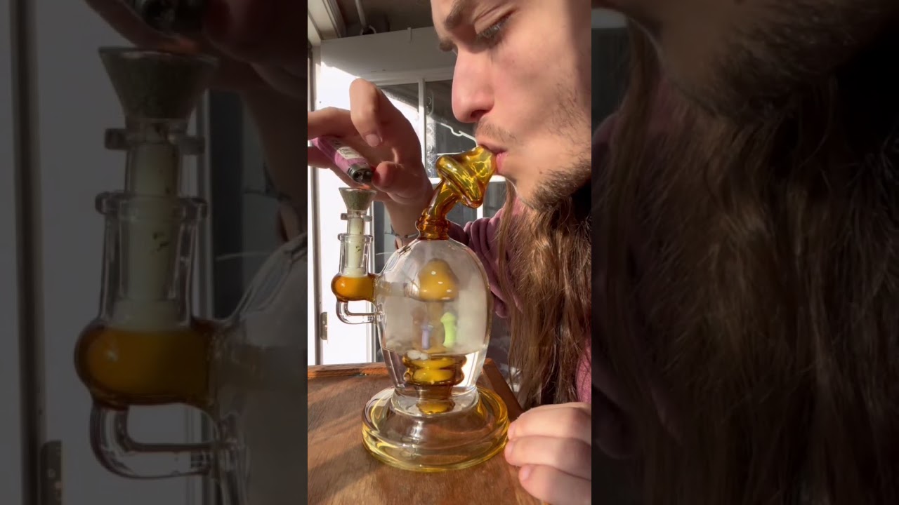 Lookah Mushroom Bong .5g Snapper #shorts #highlights #bong #weed #raw