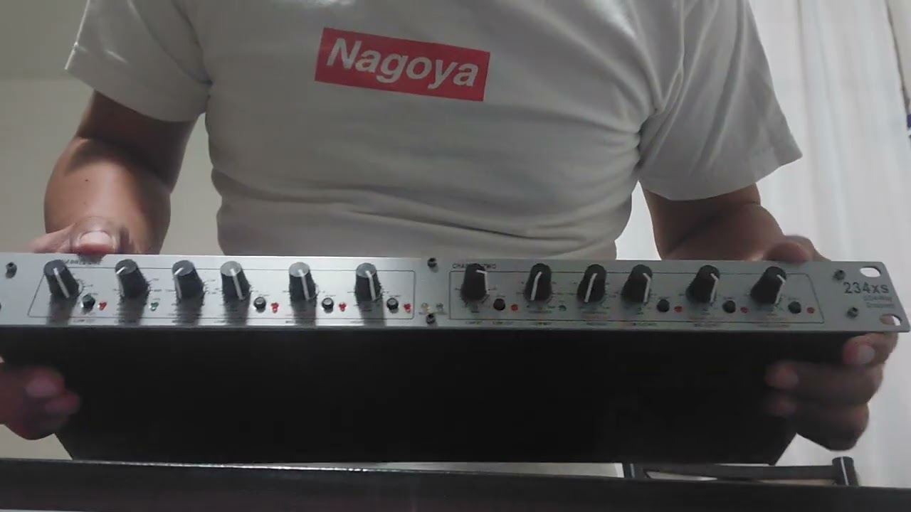 Unboxing de crossover dbx 234xs. Lo compré el lunes y llego el miércoles. 