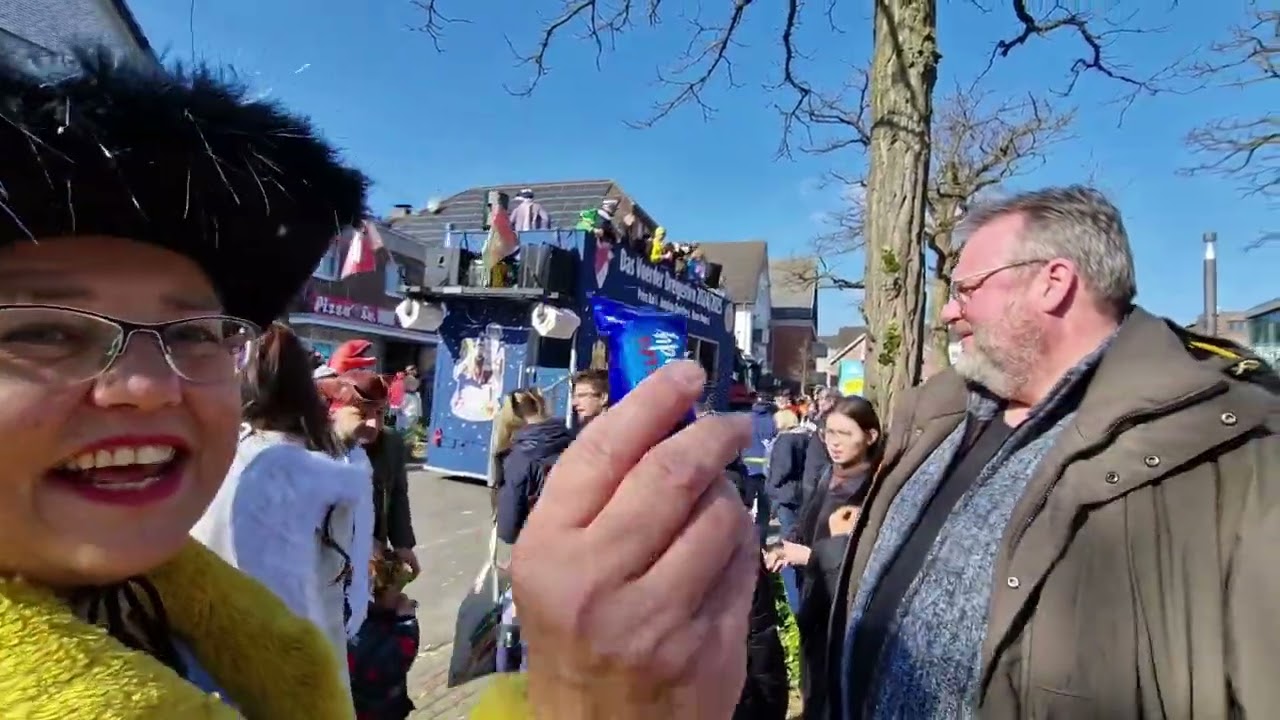 2025 03 02   Karnevalszug in Voerde