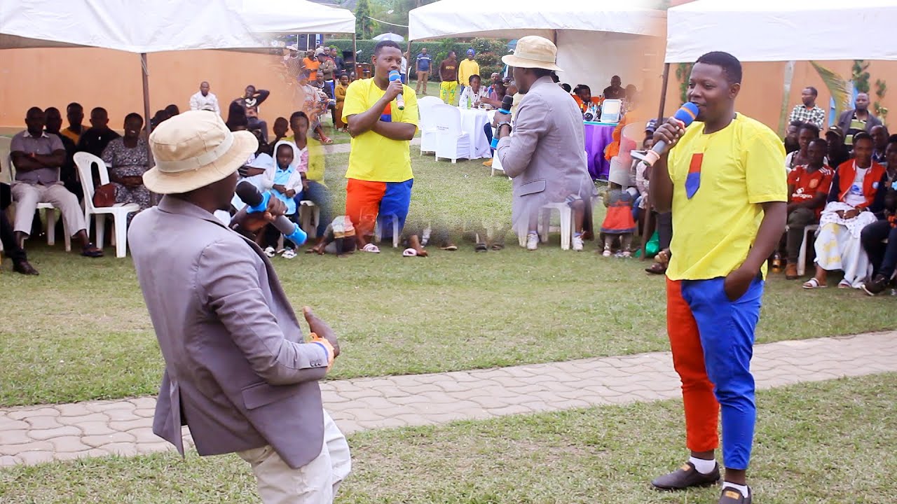 MR LIFE KABAKA & MC MASHWEKO PERFORMANCE AT MUTEMBANDEGYE'S CONCERT KABWOHE