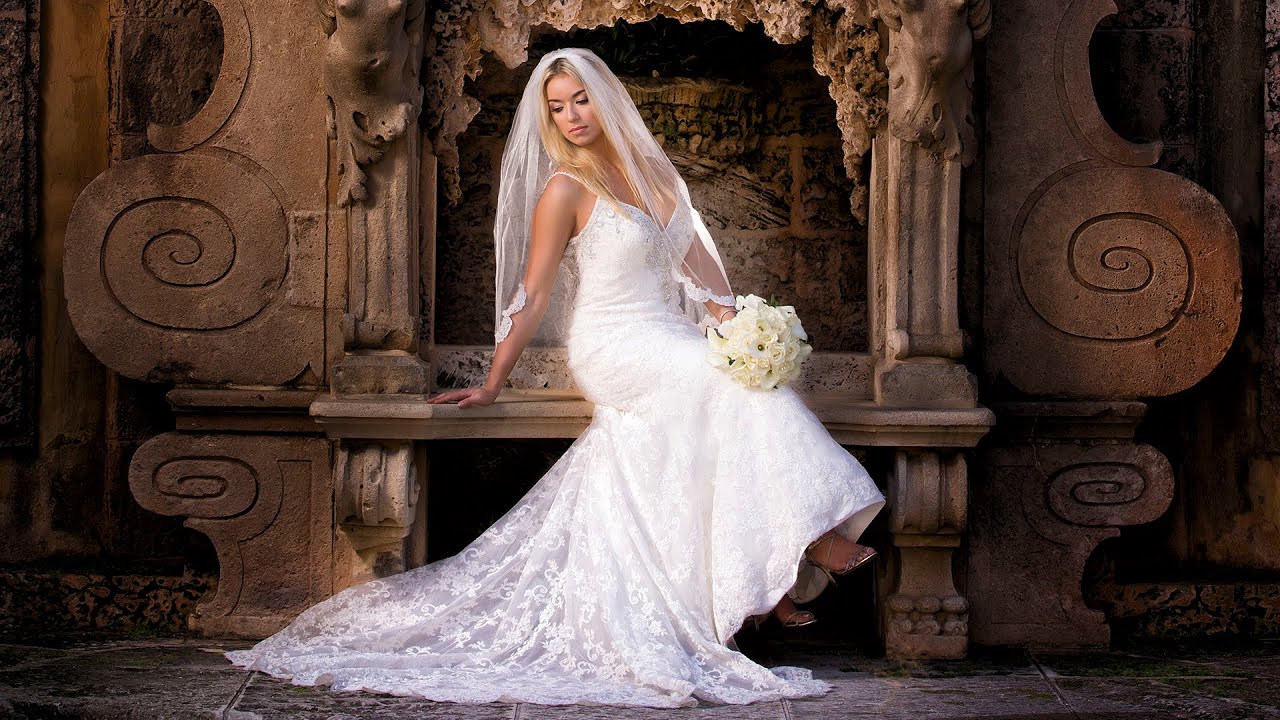 On to Light Shaping with Tom Muñoz: An Exotic Portrait