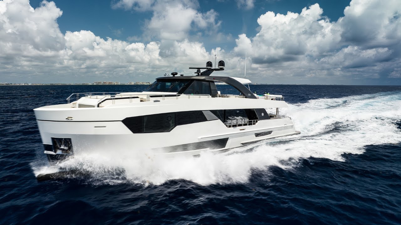New Listing! | 2023 Ocean Alexander 30R | MarineMax Yacht Center, Pompano Beach, Florida