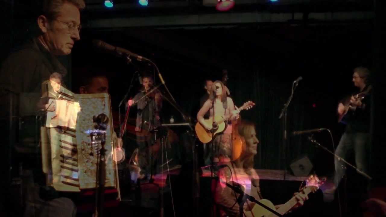 Acousticana - Across The Great Devide
